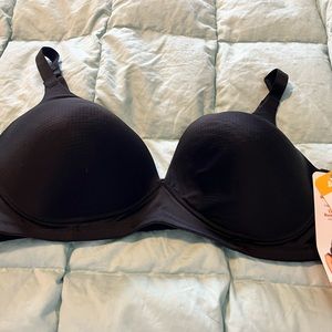Brand new Simply Perfect by Warners bra. Size 40c